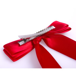 NOEUD ROUGE POUR LA QUEUE DU CHEVAL