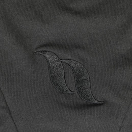 MASQUE APAISANT BACK ON TRACK