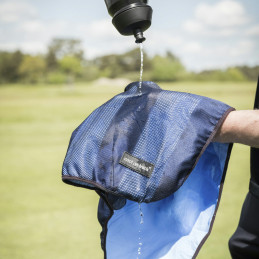 SERVIETTE RAFRAICHISSANTE 53X76 BACK ON TRACK